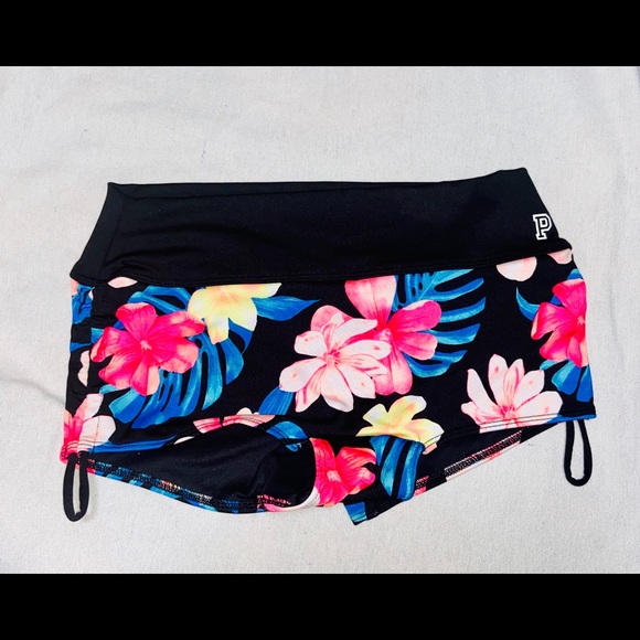 Black Swim to Gym Shorts {SM} - Picture 2 of 2